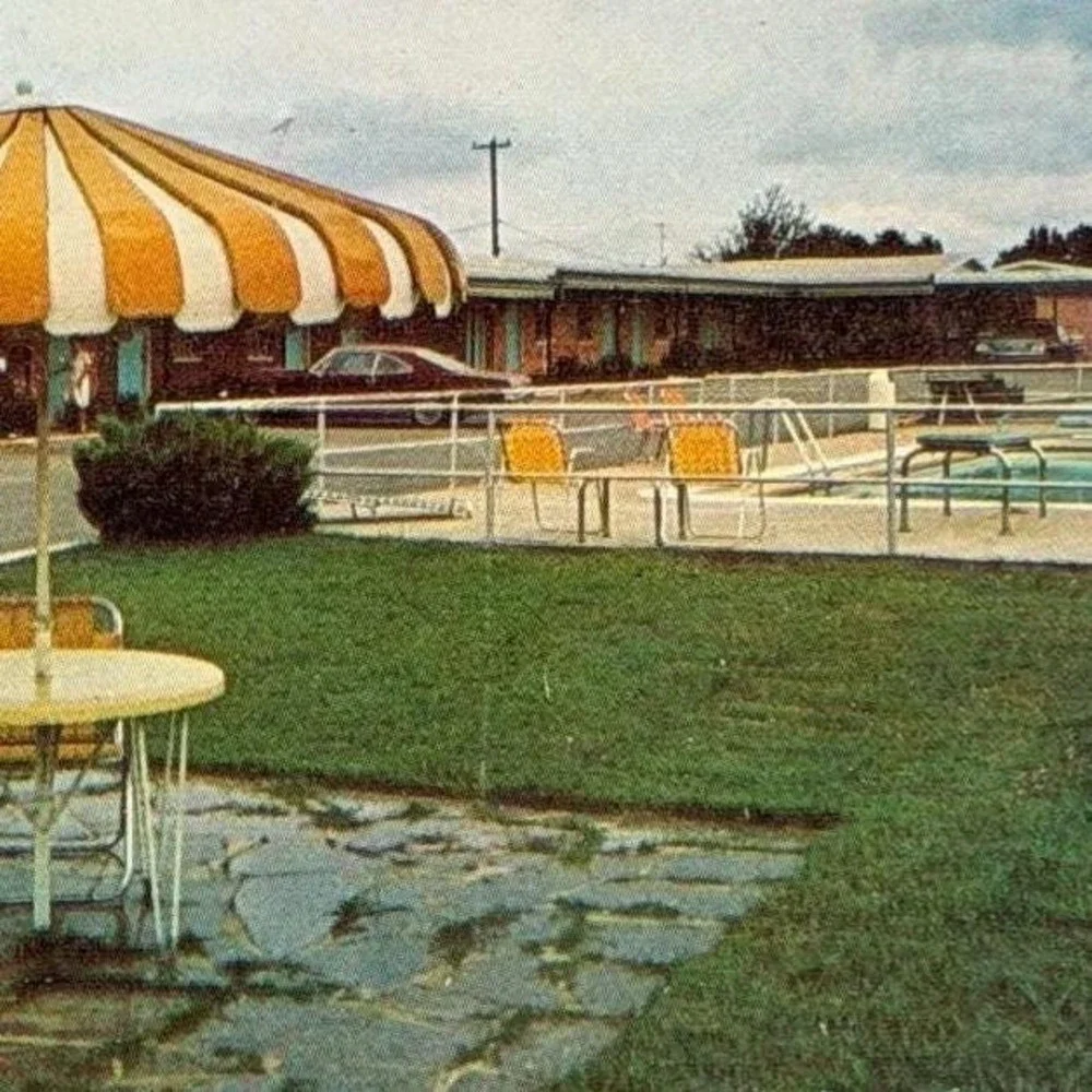 Benton Arkansas Ward Motel Pool Hwy 67 &‎ 70 Mid Century Automobiles POSTCARD